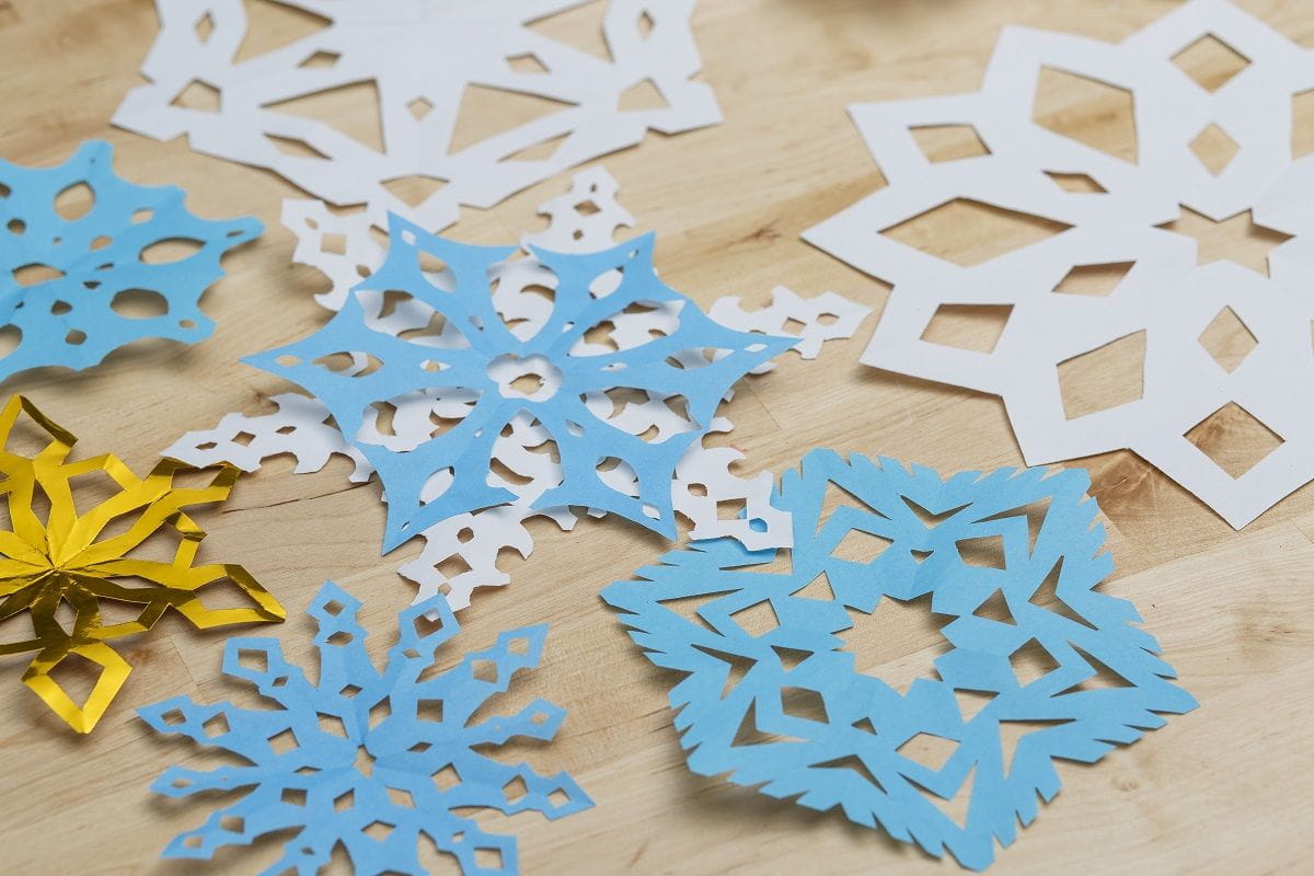 How to Make Paper Snowflakes - The Best Ideas for Kids