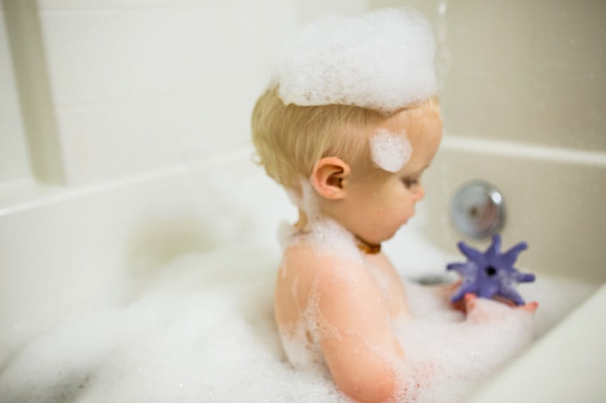 Wet and Wow! 5 Fun (and Scientific!) Bathtub Activities for Kids